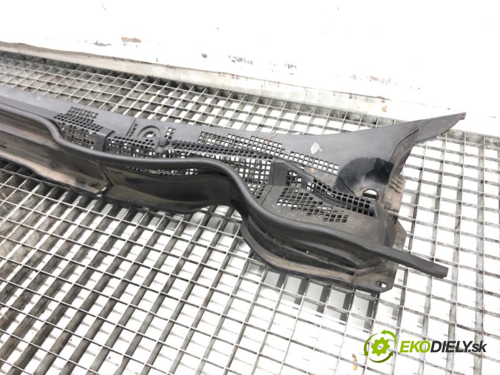 HONDA CR-V III (RE_) 2006 - 2022    2.0 i-VTEC (RE5, RE1) 110 kW [150 KM] benzyna 2007 - 2012  Torpédo, plast pod čelné okno  (Torpéda)