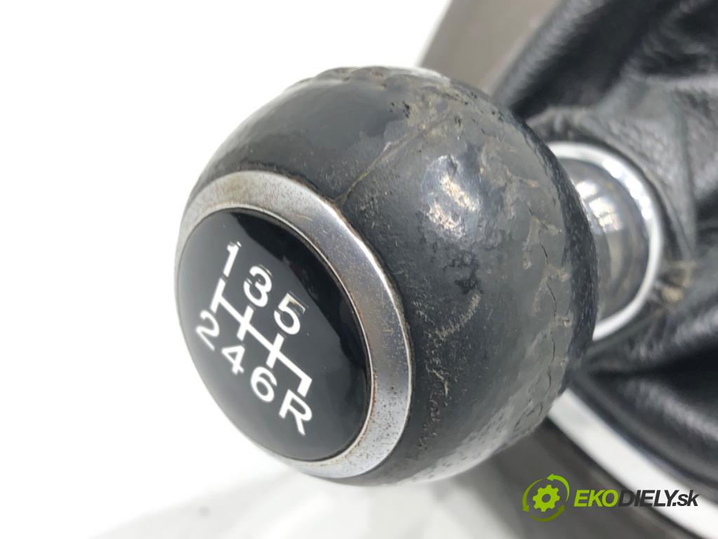 HONDA CR-V III (RE_) 2006 - 2022    2.0 i-VTEC (RE5, RE1) 110 kW [150 KM] benzyna 2007 - 2012  Kulisa 54000-SWW-G021-M1 (Rýchlostné páky / kulisy)