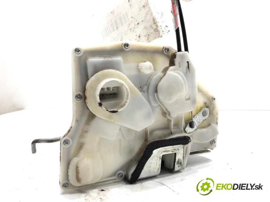 SUZUKI SX4 (EY, GY) 2006 - 2022    1.9 DDiS 4x4 (RW 419D) 88 kW [120 KM] olej napędowy 2006 - 2022  zámok dveře levý přední část