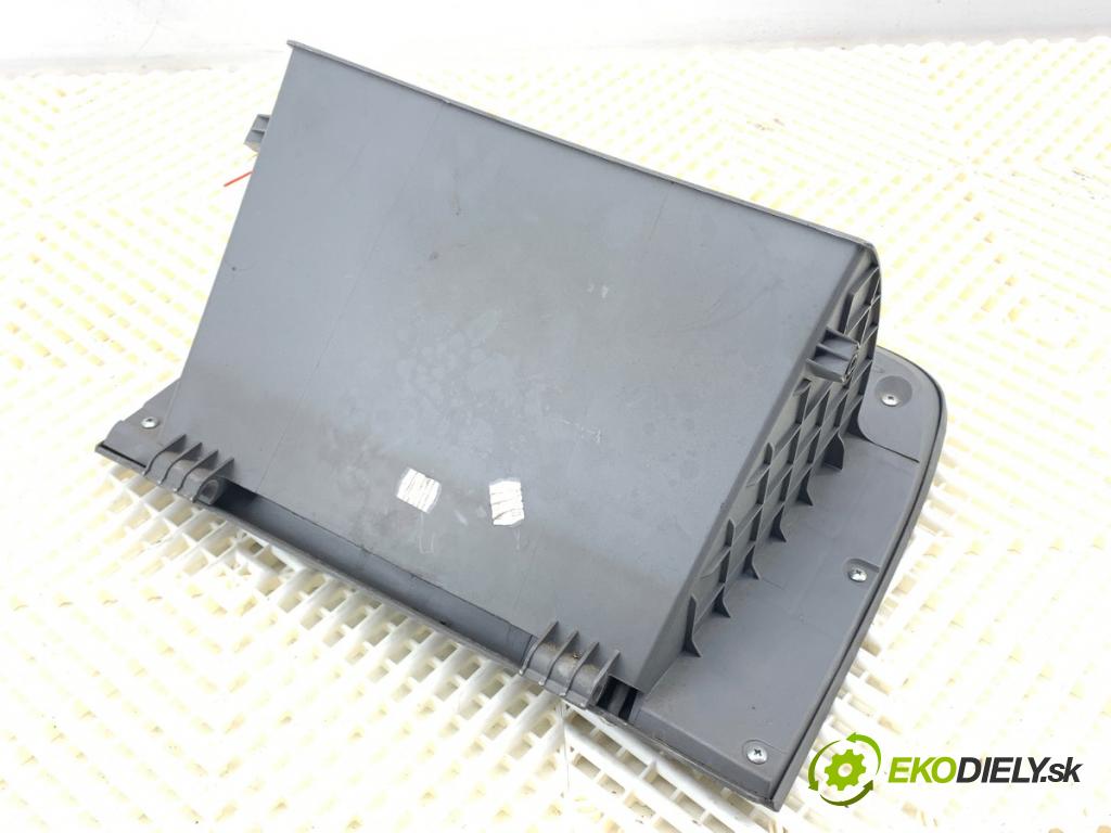 SUZUKI SX4 (EY, GY) 2006 - 2022    1.9 DDiS 4x4 (RW 419D) 88 kW [120 KM] olej napędowy 2006 - 2022  Priehradka, kastlík spolujazdca  (Priehradka, kastlík)