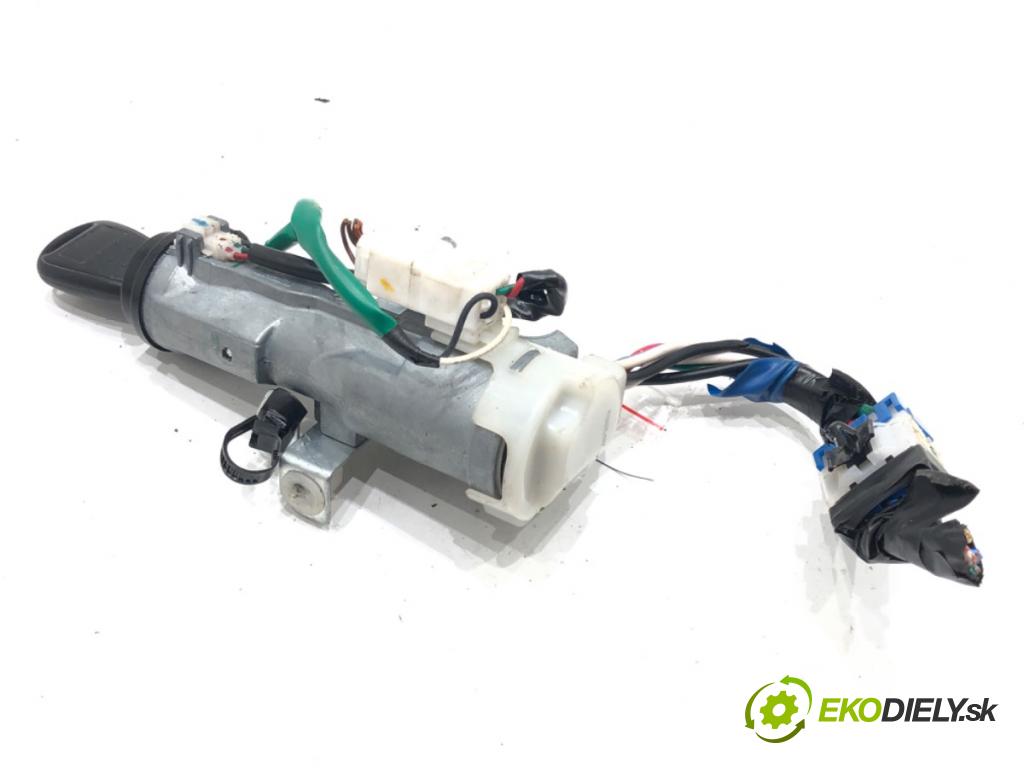 HYUNDAI i10 I (PA) 2007 - 2022    1.1 49 kW [67 KM] benzyna 2008 - 2013  spinačka  (Spínacie skrinky a kľúče)