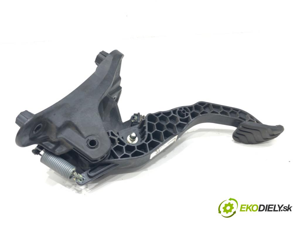 RENAULT CLIO V (B7_) 2019 - 2022    1.0 TCe 100 (B7MT) 74 kW [101 KM] benzyna 2019 - 2022  PEDÁL:  (Pedále)