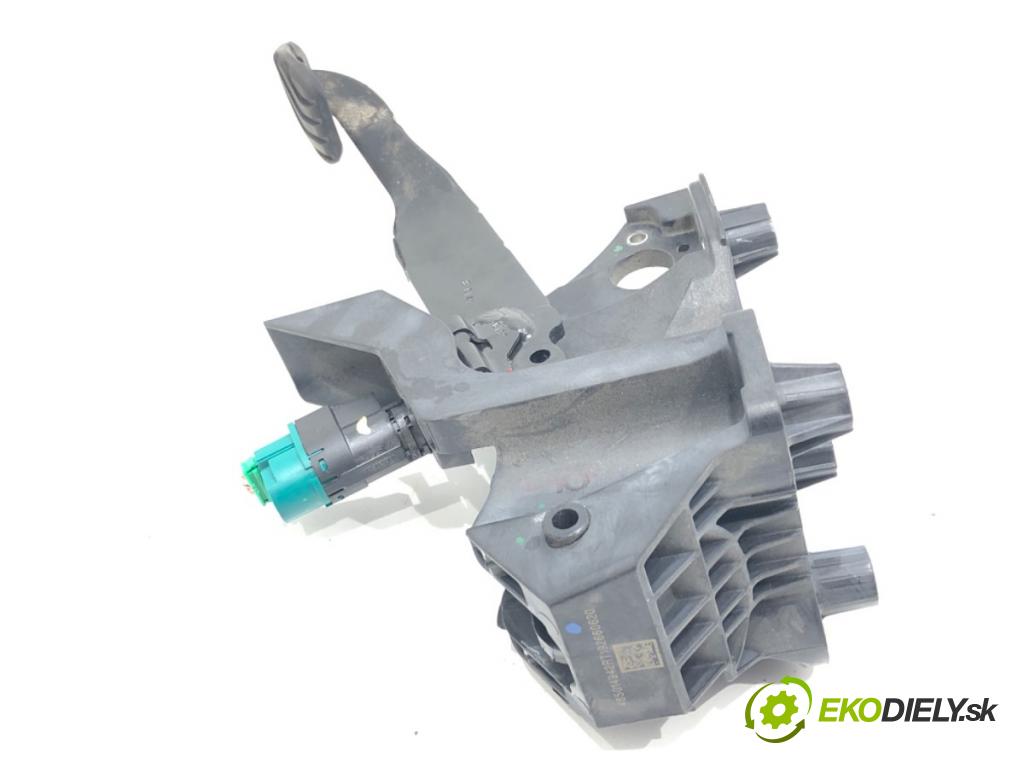 RENAULT CLIO V (B7_) 2019 - 2022    1.0 TCe 100 (B7MT) 74 kW [101 KM] benzyna 2019 - 2022  PEDÁL:  (Pedále)