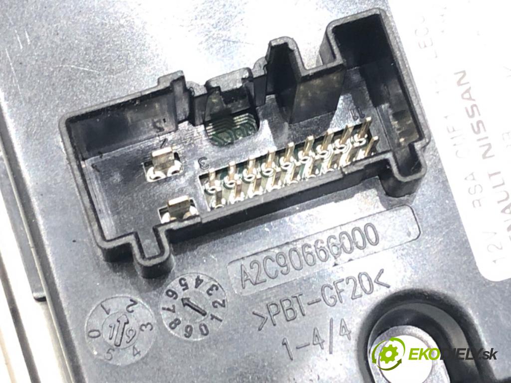 RENAULT CLIO V (B7_) 2019 - 2022    1.0 TCe 100 (B7MT) 74 kW [101 KM] benzyna 2019 - 2022  Menič XENON 260556623R (Riadiace jednotky xenónu)