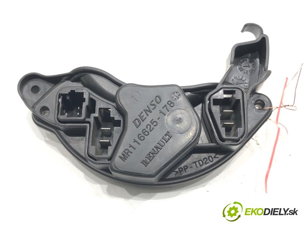 RENAULT CLIO V (B7_) 2019 - 2022    1.0 TCe 100 (B7MT) 74 kW [101 KM] benzyna 2019 - 2022  odpor rezistor topení vzduchu MR499800-0320 (Odpory topení)