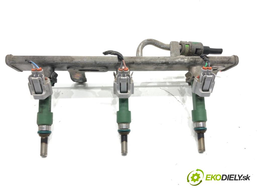 RENAULT CLIO V (B7_) 2019 - 2022    1.0 TCe 100 (B7MT) 74 kW [101 KM] benzyna 2019 - 2022  Lišta vstrekovacia 175204021R (Vstrekovacie lišty)