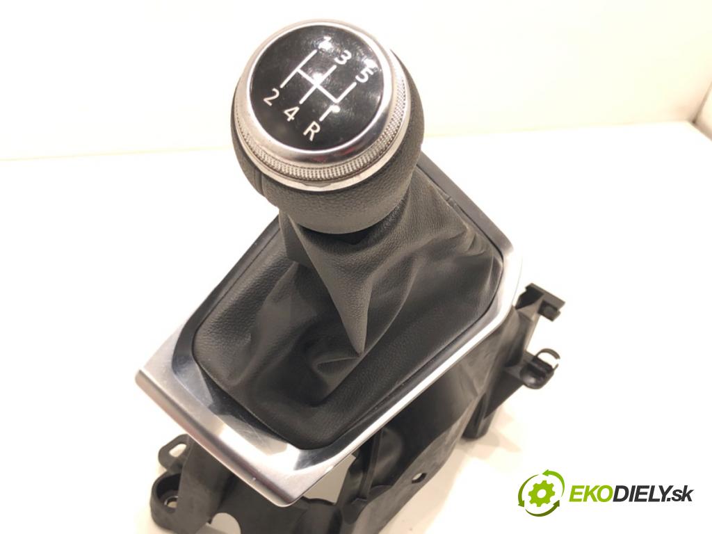 RENAULT CLIO V (B7_) 2019 - 2022    1.0 TCe 100 (B7MT) 74 kW [101 KM] benzyna 2019 - 2022  Kulisa 349010138R (Rýchlostné páky / kulisy)