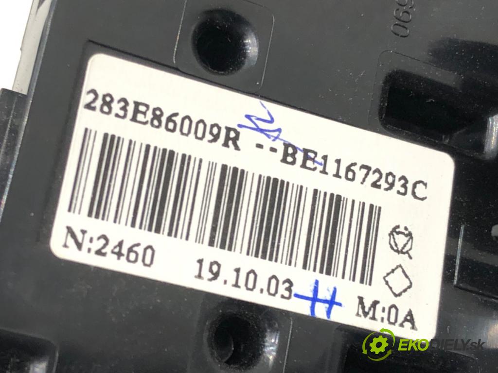 RENAULT CLIO V (B7_) 2019 - 2022    1.0 TCe 100 (B7MT) 74 kW [101 KM] benzyna 2019 - 2022  Rámček panel klimatizácie 682609677R
