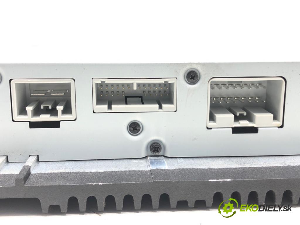 VOLVO XC90 I (275) 2002 - 2015    D5 AWD 136 kW [185 KM] olej napędowy 2005 - 2010  Zosilňovač 30732825 (Zosilňovače)