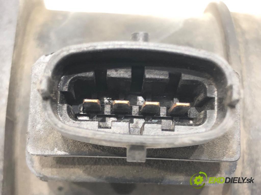 VOLVO XC90 I (275) 2002 - 2015    D5 AWD 136 kW [185 KM] olej napędowy 2005 - 2010  Váha vzduchu 0281002730 (Váhy vzduchu)