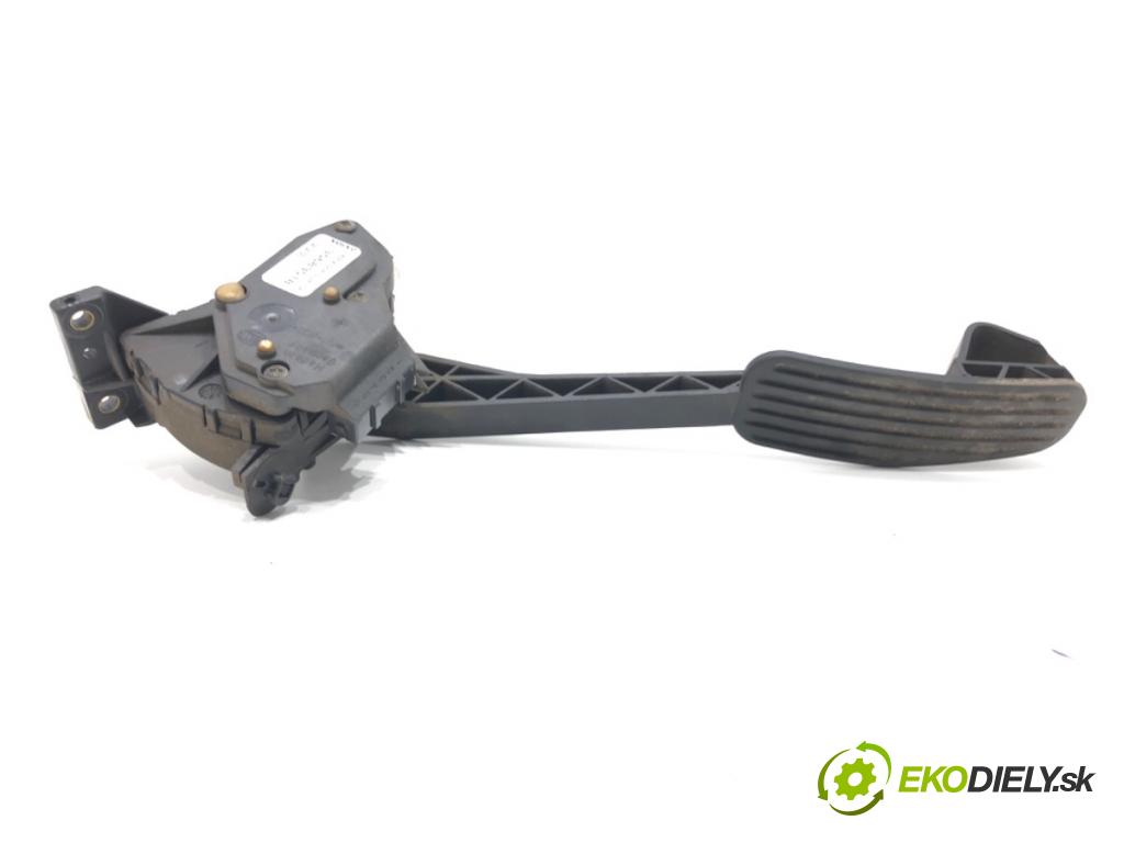 VOLVO XC90 I (275) 2002 - 2015    D5 AWD 136 kW [185 KM] olej napędowy 2005 - 2010  Potenciometer plynu 30683518 (Pedále)