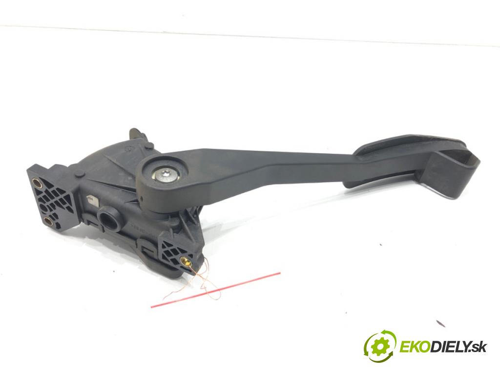 VOLVO XC90 I (275) 2002 - 2015    D5 AWD 136 kW [185 KM] olej napędowy 2005 - 2010  Potenciometer plynu 30683518 (Pedále)