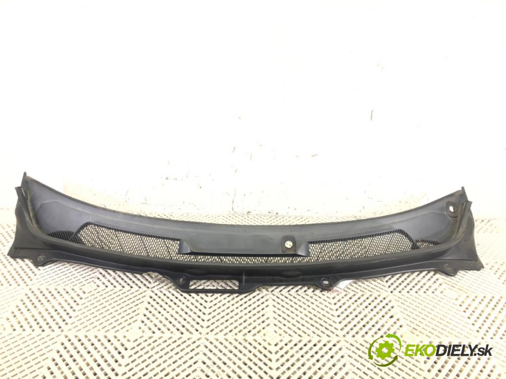 VOLVO XC90 I (275) 2002 - 2015    D5 AWD 136 kW [185 KM] olej napędowy 2005 - 2010  Torpédo, plast pod čelné okno 30763845 (Torpéda)