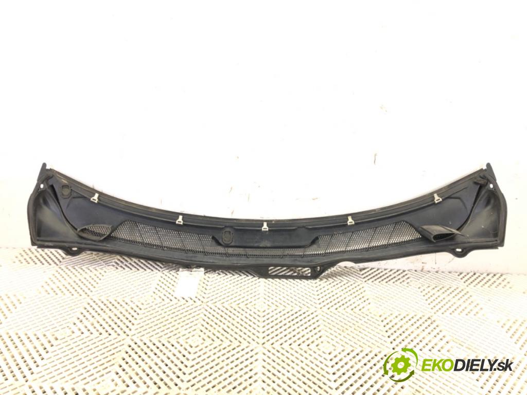 VOLVO XC90 I (275) 2002 - 2015    D5 AWD 136 kW [185 KM] olej napędowy 2005 - 2010  Torpédo, plast pod čelné okno 30763845 (Torpéda)