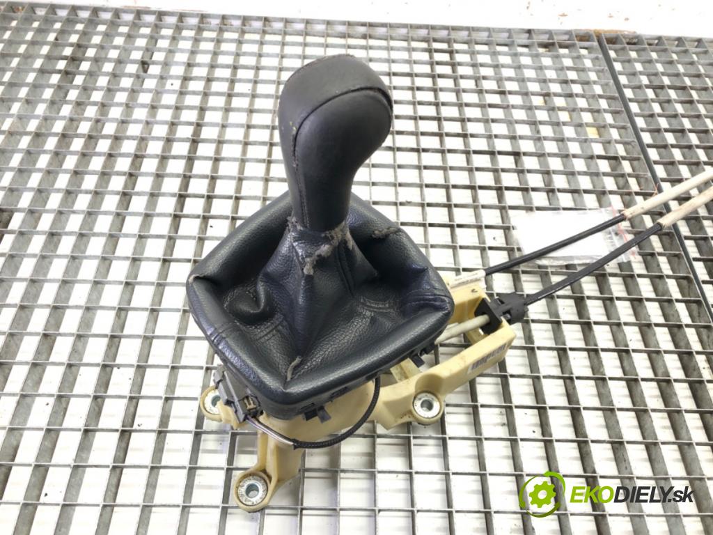 VOLVO XC90 I (275) 2002 - 2015    D5 AWD 136 kW [185 KM] olej napędowy 2005 - 2010  Kulisa  (Rýchlostná páka (kulisa))