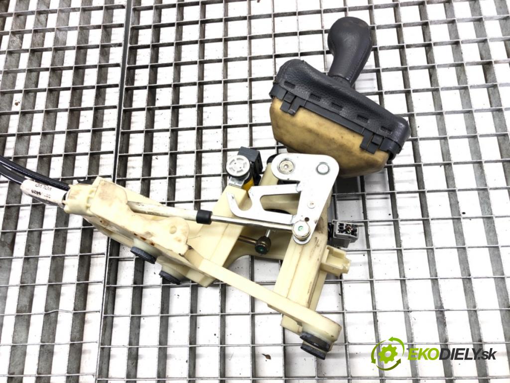 VOLVO XC90 I (275) 2002 - 2015    D5 AWD 136 kW [185 KM] olej napędowy 2005 - 2010  Kulisa  (Rýchlostná páka (kulisa))