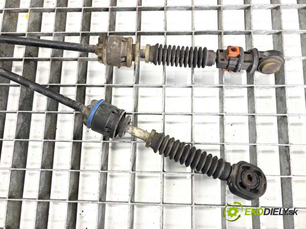 VOLVO XC90 I (275) 2002 - 2015    D5 AWD 136 kW [185 KM] olej napędowy 2005 - 2010  Kulisa  (Rýchlostná páka (kulisa))