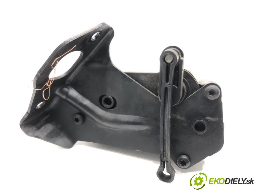 VOLVO XC90 I (275) 2002 - 2015    D5 AWD 136 kW [185 KM] olej napędowy 2005 - 2010  Nastavovač zvod, potrubie 30756100 (Ostatné)