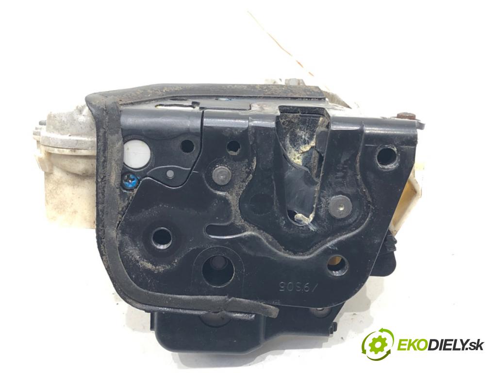 AUDI A4 B7 Avant (8ED) 2004 - 2008    2.0 TDI 103 kW [140 KM] olej napędowy 2004 - 2008  zámok dveře levý přední část 8E1837015AA