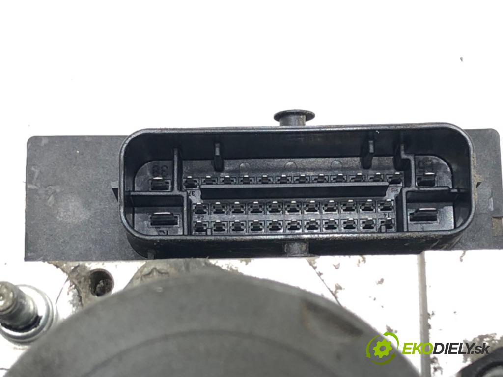 AUDI A4 B7 Avant (8ED) 2004 - 2008    2.0 TDI 103 kW [140 KM] olej napędowy 2004 - 2008  Pumpa ABS 8E0614517AT (Pumpy ABS)