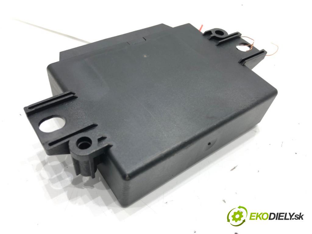 AUDI A4 B7 Avant (8ED) 2004 - 2008    2.0 TDI 103 kW [140 KM] olej napędowy 2004 - 2008  Modul PDC 8E0919283B (Ostatné)