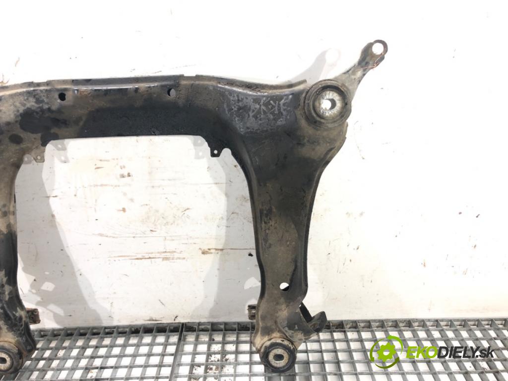 AUDI A4 B7 Avant (8ED) 2004 - 2008    2.0 TDI 103 kW [140 KM] olej napędowy 2004 - 2008  výztuha pod motor 8E0399313BD (Výztuhy přední)