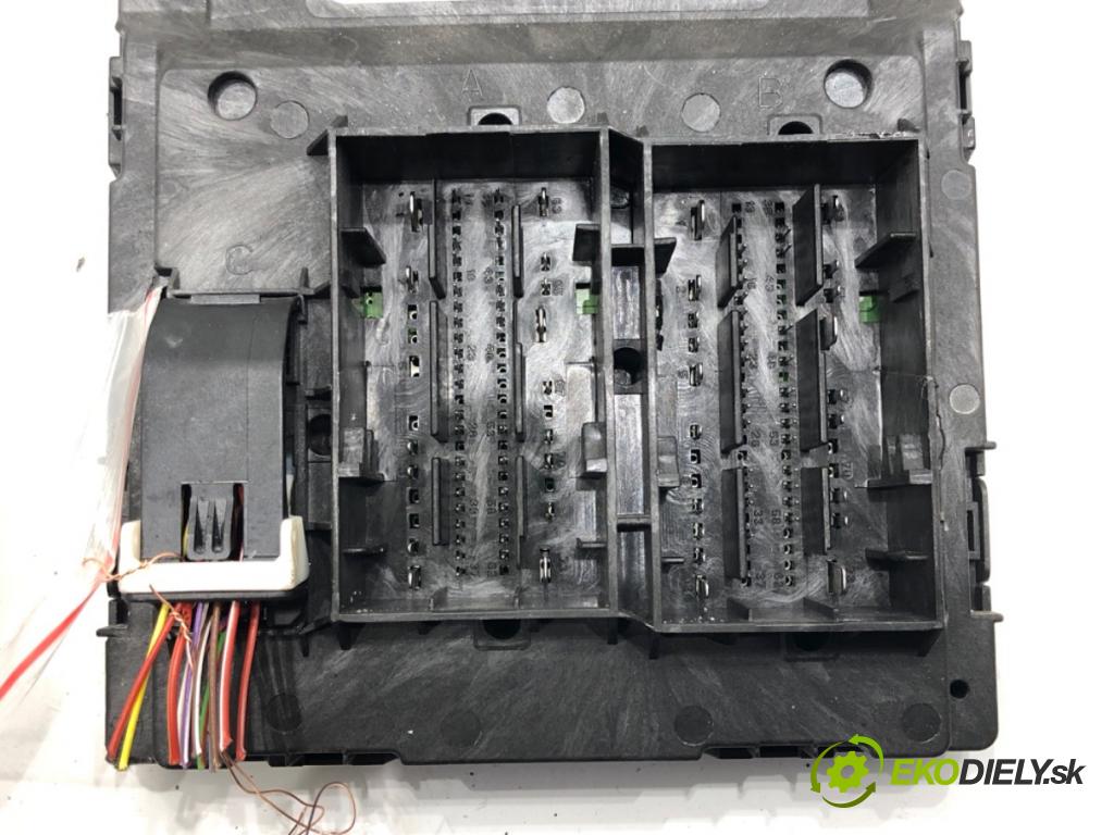 AUDI A4 B9 Avant (8W5, 8WD) 2015 - 2022    2.0 TDI 140 kW [190 KM] olej napędowy 2015 - 2018  Modul komfortu 8W0907063CC (Moduly komfortu)