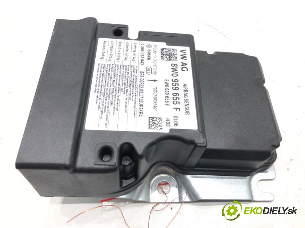 AUDI A4 B9 Avant (8W5, 8WD) 2015 - 2022    2.0 TDI 140 kW [190 KM] olej napędowy 2015 - 2018  senzor airbag 8W0959655F (Snímače)