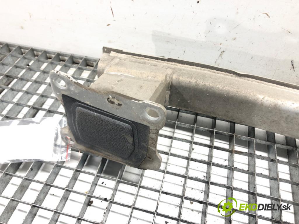 AUDI A4 B9 Avant (8W5, 8WD) 2015 - 2022    2.0 TDI 140 kW [190 KM] olej napędowy 2015 - 2018  výztuha nárazníka zadní část 8W0807309 (Výztuhy zadní)