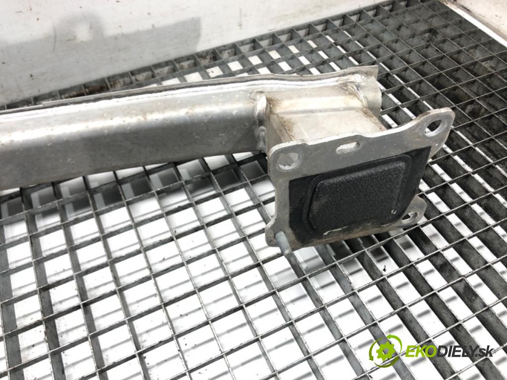 AUDI A4 B9 Avant (8W5, 8WD) 2015 - 2022    2.0 TDI 140 kW [190 KM] olej napędowy 2015 - 2018  výztuha nárazníka zadní část 8W0807309 (Výztuhy zadní)