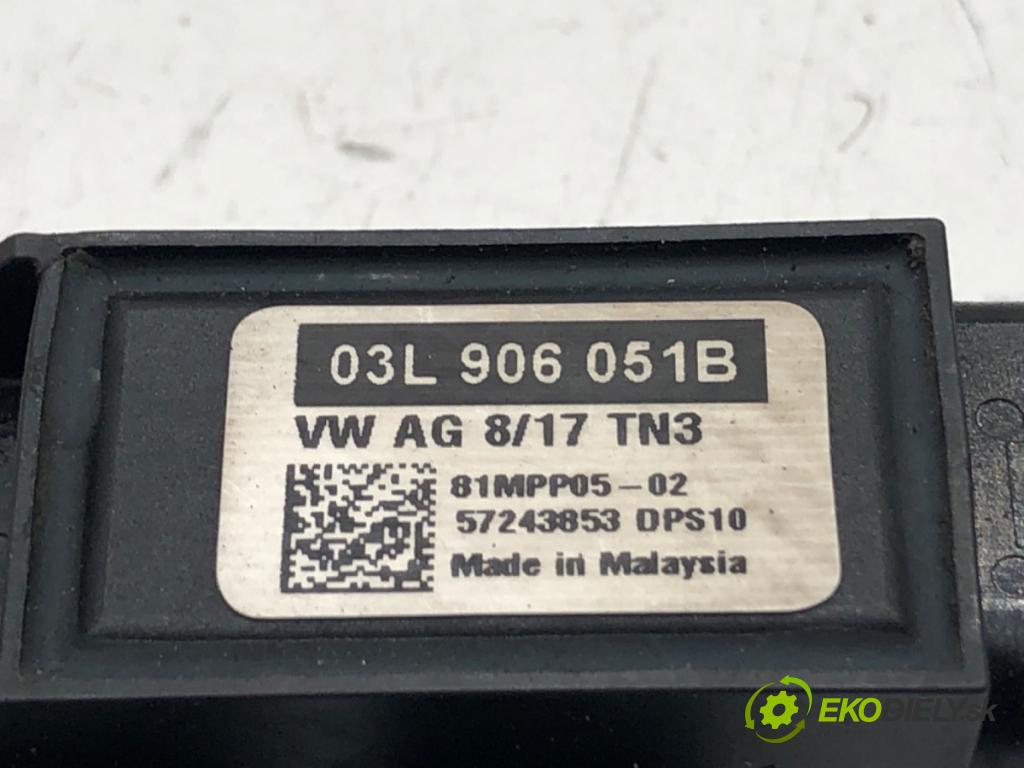 AUDI A4 B9 Avant (8W5, 8WD) 2015 - 2022    2.0 TDI 140 kW [190 KM] olej napędowy 2015 - 2018  snímač tlaku spalín DPF 03L906051B