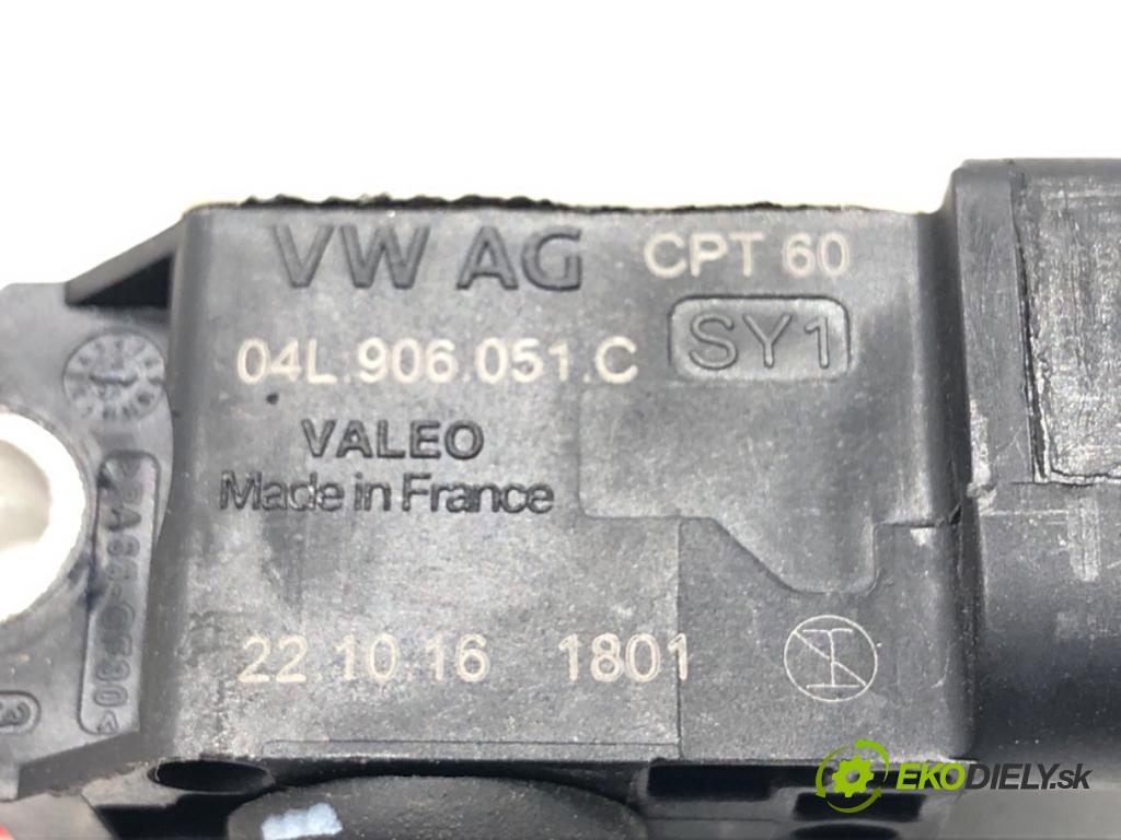 AUDI A4 B9 Avant (8W5, 8WD) 2015 - 2022    2.0 TDI 140 kW [190 KM] olej napędowy 2015 - 2018  snímač tlaku spalín 04L906051C
