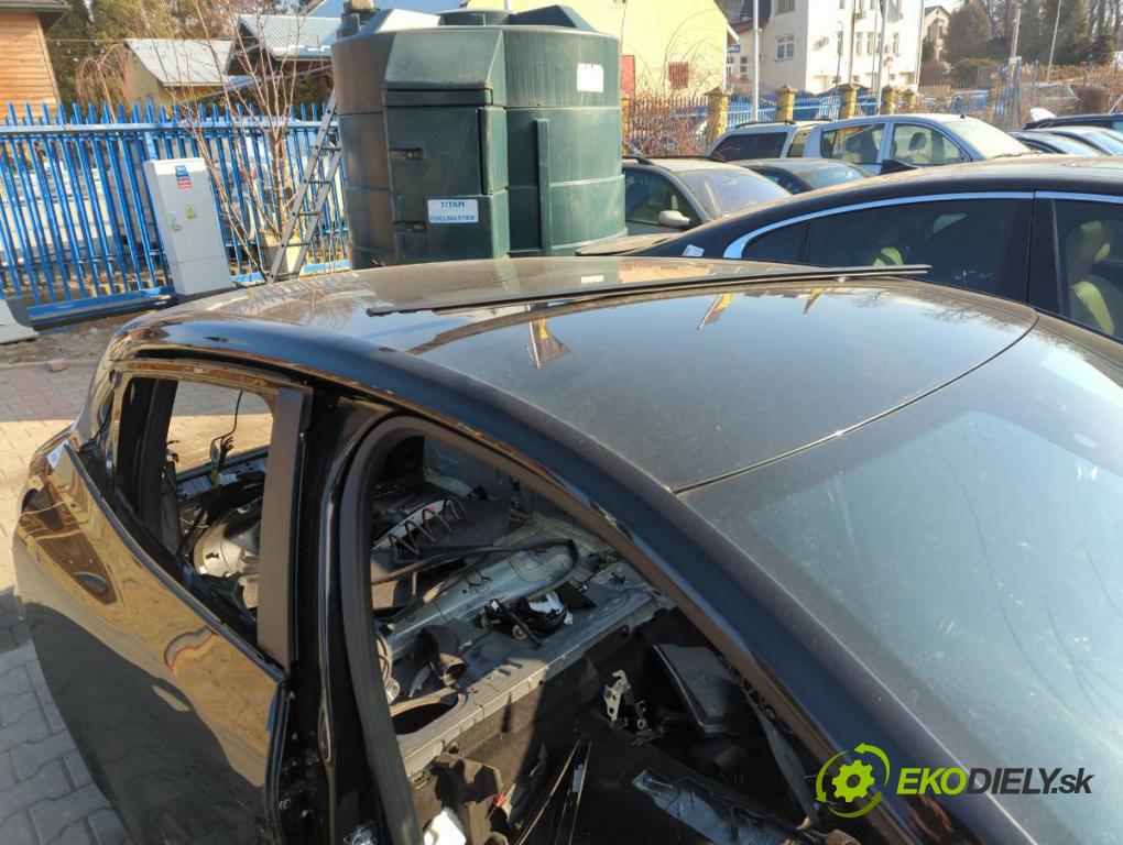 RENAULT CLIO V (B7_) 2019 - 2022    1.0 TCe 100 (B7MT) 74 kW [101 KM] benzyna 2019 - 2022  KAROSERIA ČTVRŤÁK blatník zadní část levý pravý prahy střecha