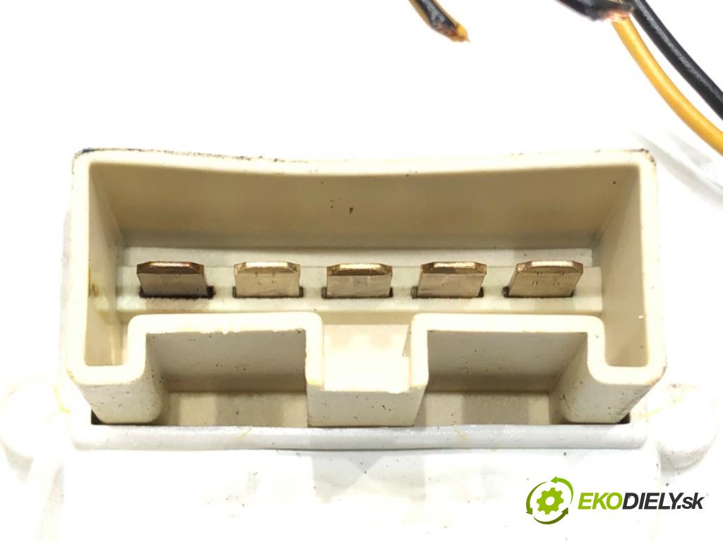 FIAT BRAVO II (198_) 2006 - 2022    1.9 D Multijet (198AXB1A) 88 kW [120 KM] olej napędowy 2007 - 2014  Panel ovládania kúrenia 5G7846100 (Prepínače, spínače, tlačidlá a ovládače kúrenia)