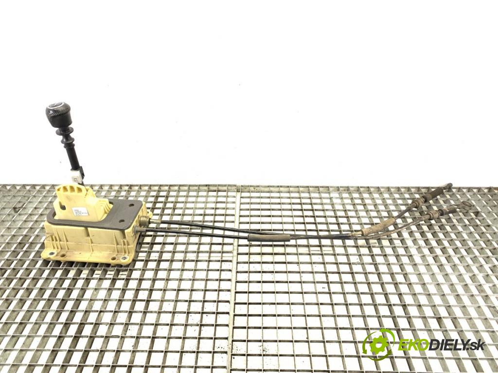 FIAT BRAVO II (198_) 2006 - 2022    1.9 D Multijet (198AXB1A) 88 kW [120 KM] olej napędowy 2007 - 2014  kulisa 553499490 (Rýchlostné páky / kulisy)