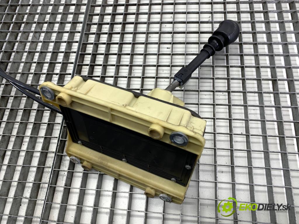 FIAT BRAVO II (198_) 2006 - 2022    1.9 D Multijet (198AXB1A) 88 kW [120 KM] olej napędowy 2007 - 2014  kulisa 553499490 (Rýchlostné páky / kulisy)