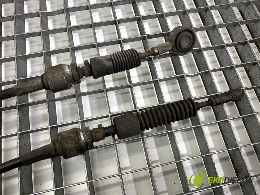 FIAT BRAVO II (198_) 2006 - 2022    1.9 D Multijet (198AXB1A) 88 kW [120 KM] olej napędowy 2007 - 2014  kulisa 553499490 (Rýchlostné páky / kulisy)