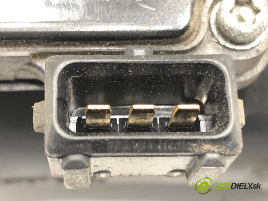 AUDI A4 B5 (8D2) 1994 - 2001    1.6 74 kW [100 KM] benzyna 1994 - 2000  Váha vzduchu  (Váhy vzduchu)