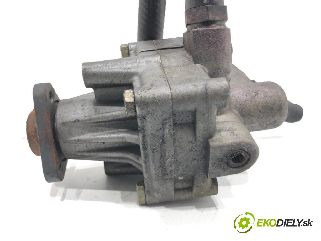 AUDI A4 B5 (8D2) 1994 - 2001    1.6 74 kW [100 KM] benzyna 1994 - 2000  Pumpa servočerpadlo 8D0145156 (Servočerpadlá, pumpy riadenia)