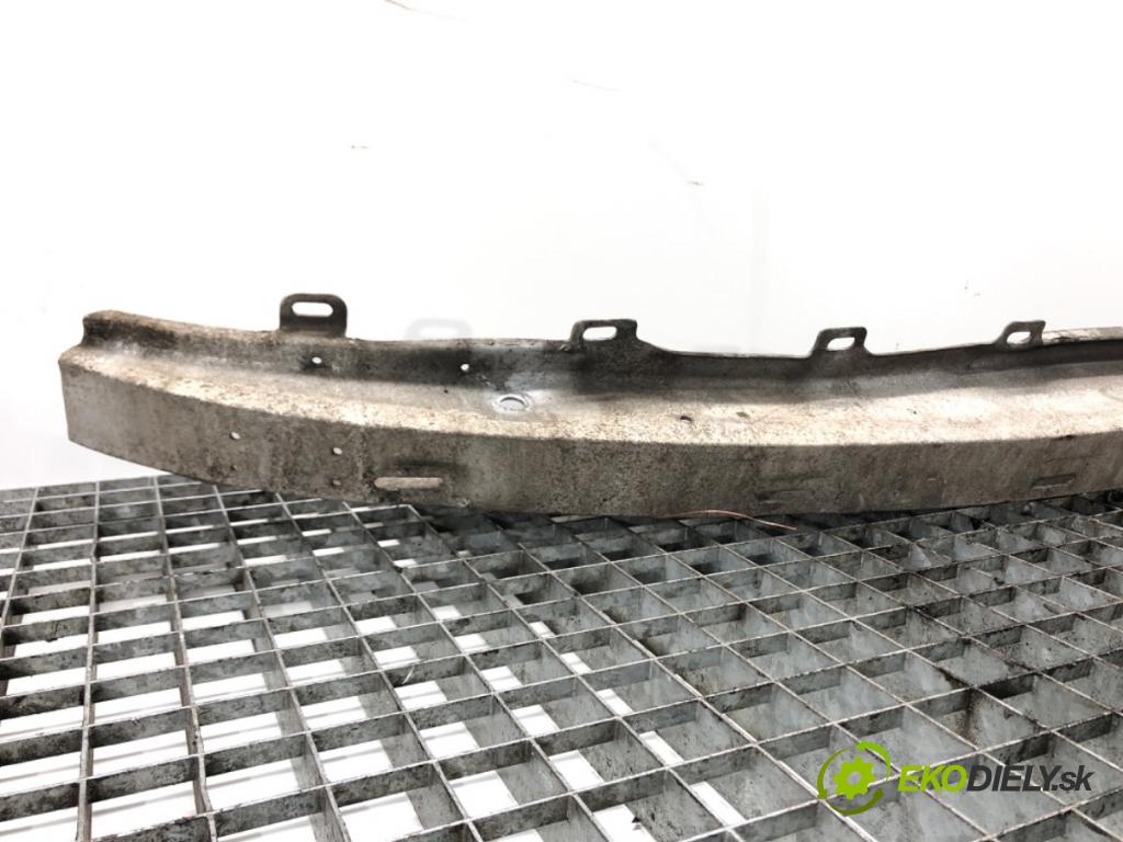 AUDI A4 B5 (8D2) 1994 - 2001    1.6 74 kW [100 KM] benzyna 1994 - 2000  výztuha nárazníka přední část  (Výztuhy přední)