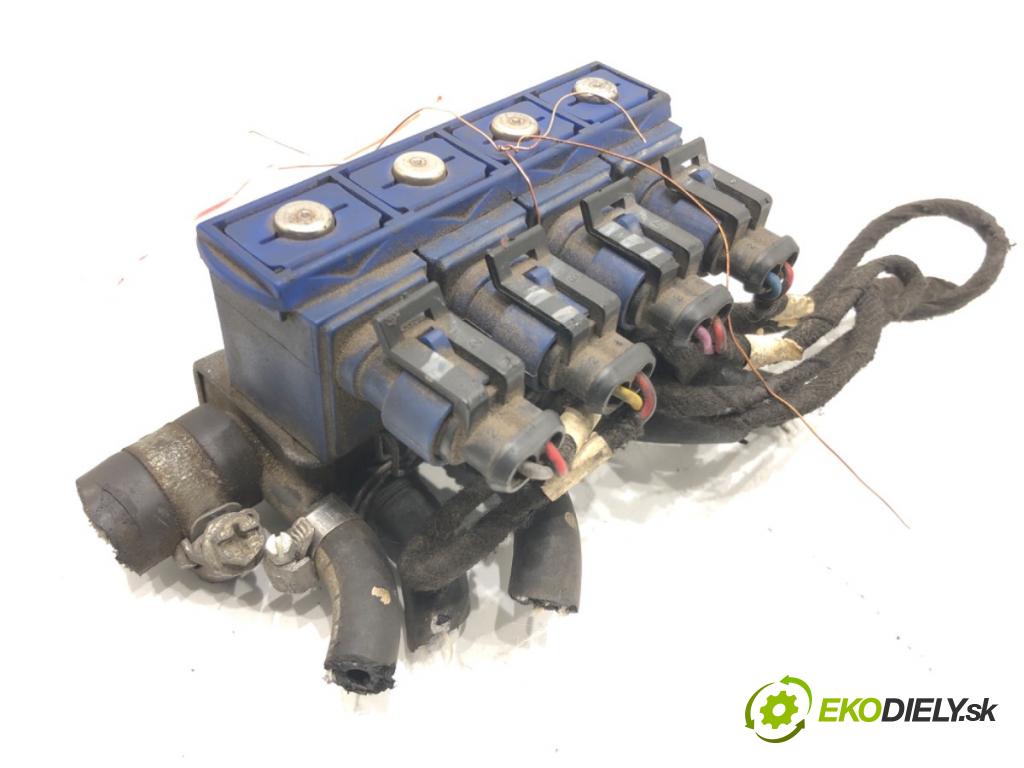 AUDI A4 B5 (8D2) 1994 - 2001    1.6 74 kW [100 KM] benzyna 1994 - 2000  vstrekovač LPG 67R-010199