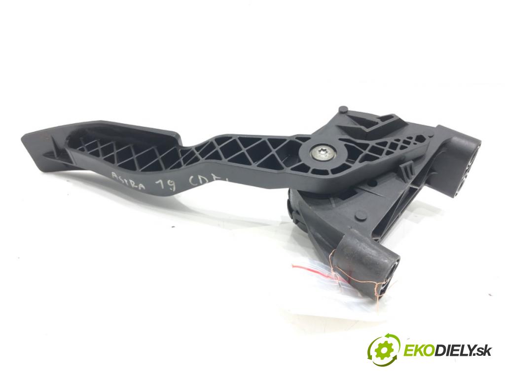 OPEL ASTRA G liftback (T98) 1998 - 2009    1.4 (F08, F48) 66 kW [90 KM] benzyna 2007 - 2009  Potenciometer plynu 9157998 (Pedále)