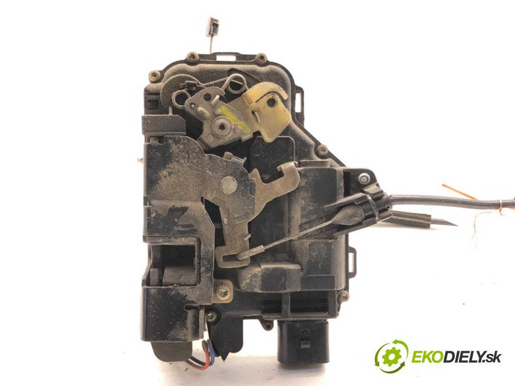 VW NEW BEETLE (9C1, 1C1) 1998 - 2010    1.9 TDI 66 kW [90 KM] olej napędowy 1998 - 2004  zámok dveře levý přední část 3B1837015A