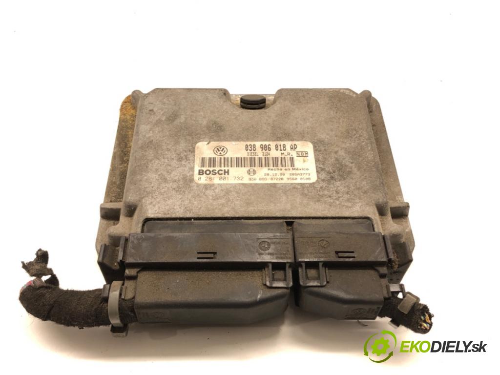 VW NEW BEETLE (9C1, 1C1) 1998 - 2010    1.9 TDI 66 kW [90 KM] olej napędowy 1998 - 2004  řídící jednotka motora 038906018AP 0281001732 (Řídící jednotky)