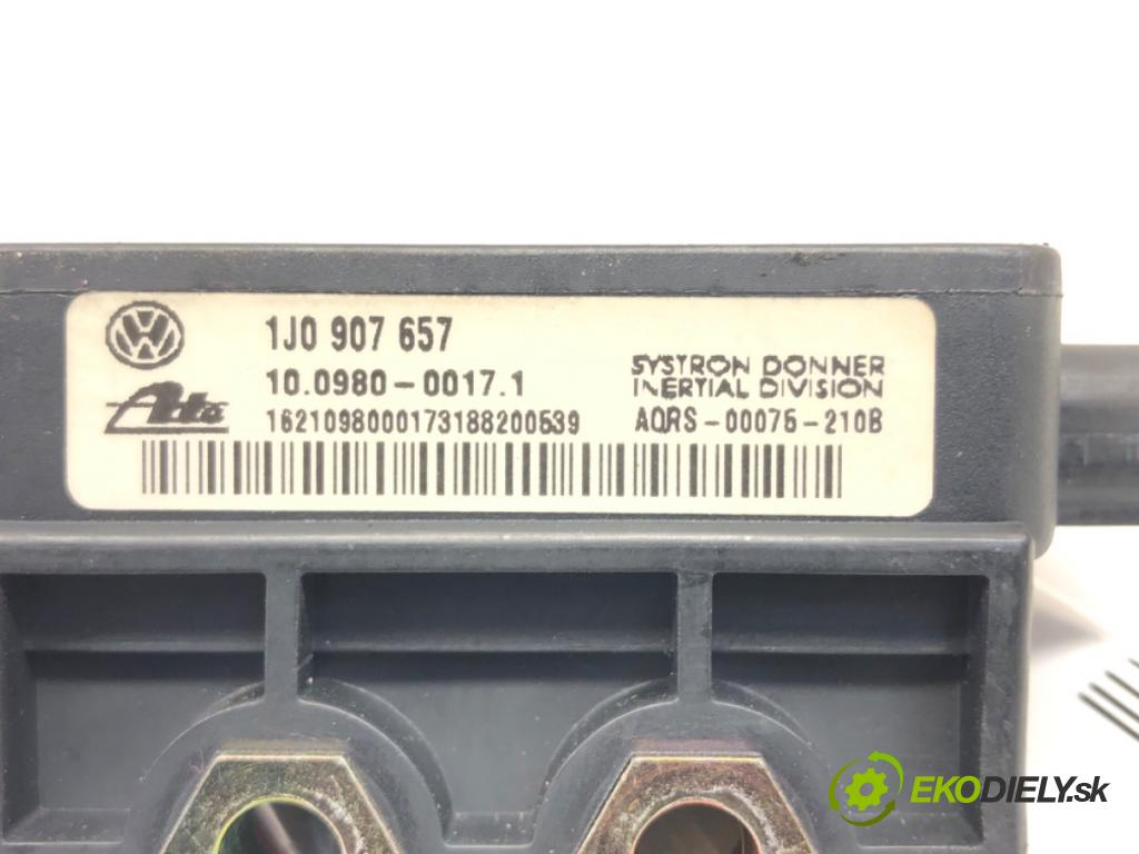VW NEW BEETLE (9C1, 1C1) 1998 - 2010    1.9 TDI 66 kW [90 KM] olej napędowy 1998 - 2004  snímač ESP 1J0907657