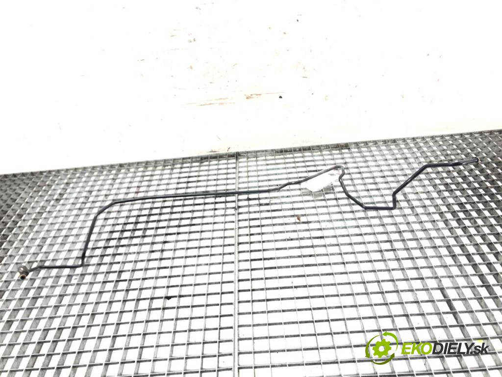 VOLVO XC90 I (275) 2002 - 2015    D5 AWD 136 kW [185 KM] olej napędowy 2005 - 2010  rúrka klimatizácie  (Rúrka klimatizácie)