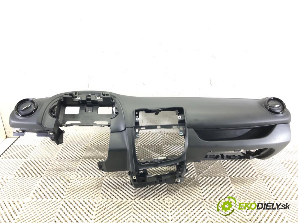 RENAULT CLIO IV Grandtour (KH_) 2012 - 2022    1.5 dCi 90 (KHN3, KHN4) 66 kW [90 KM] olej napędowy 2012 - 2022  palubní doska  (Palubní desky)