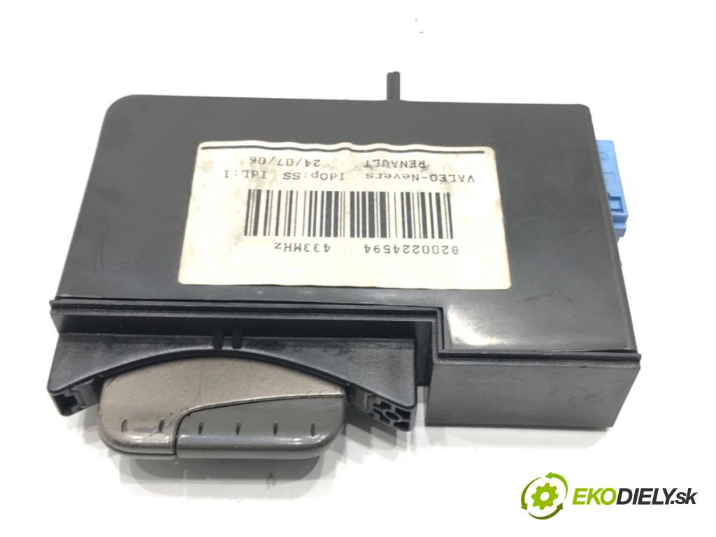RENAULT LAGUNA II (BG0/1_) 2001 - 2007    1.6 16V (BG1G, BG1H) 82 kW [112 KM] benzyna 2005 - 2007  spinačka 8200224594 (Spínacia skrinka a kľúč)