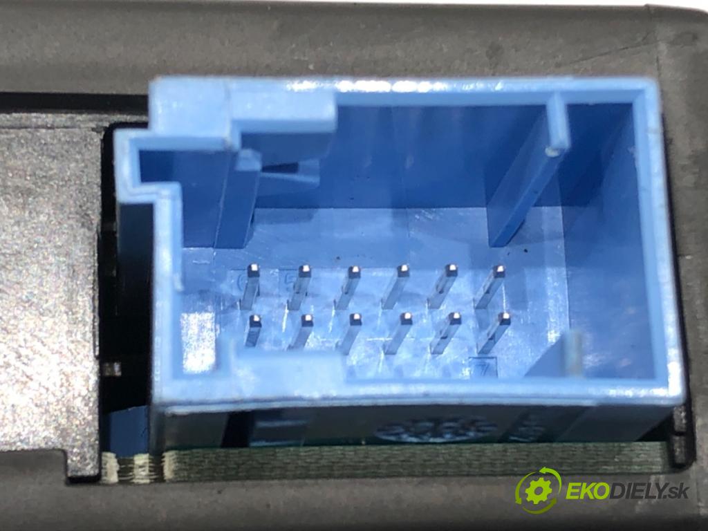 RENAULT LAGUNA II (BG0/1_) 2001 - 2007    1.6 16V (BG1G, BG1H) 82 kW [112 KM] benzyna 2005 - 2007  spinačka 8200224594 (Spínacia skrinka a kľúč)