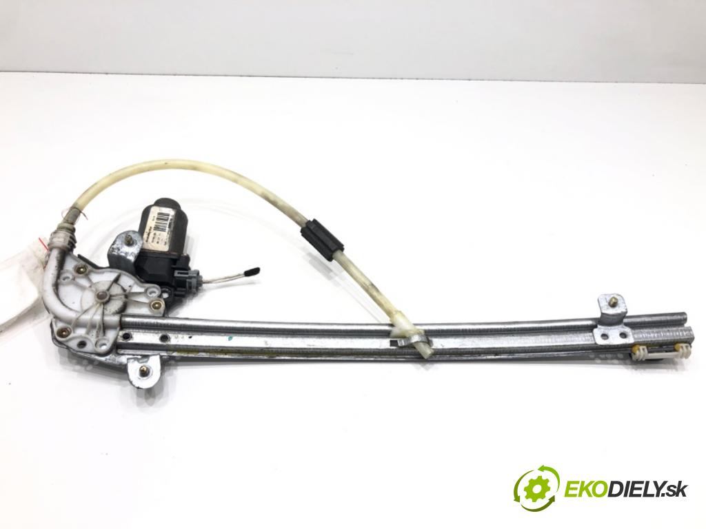 RENAULT LAGUNA II (BG0/1_) 2001 - 2007    1.6 16V (BG1G, BG1H) 82 kW [112 KM] benzyna 2005 - 2007  mechanismus okna pravý zadní část 8200485202